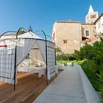 Arbiana Heritage 4* 라브