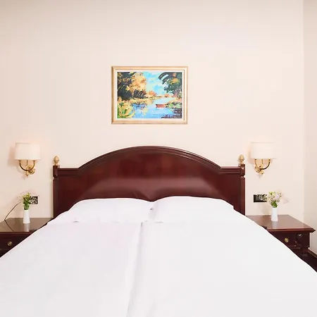 Arbiana Heritage 4* Rab Town