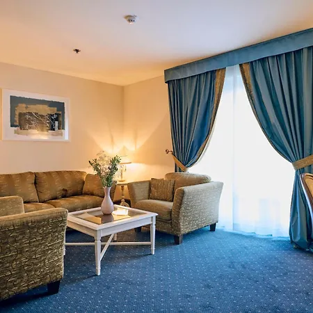 Arbiana Heritage Hotel 4*