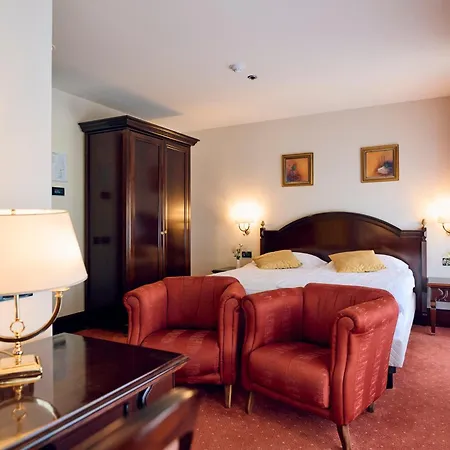 Arbiana Heritage 4*