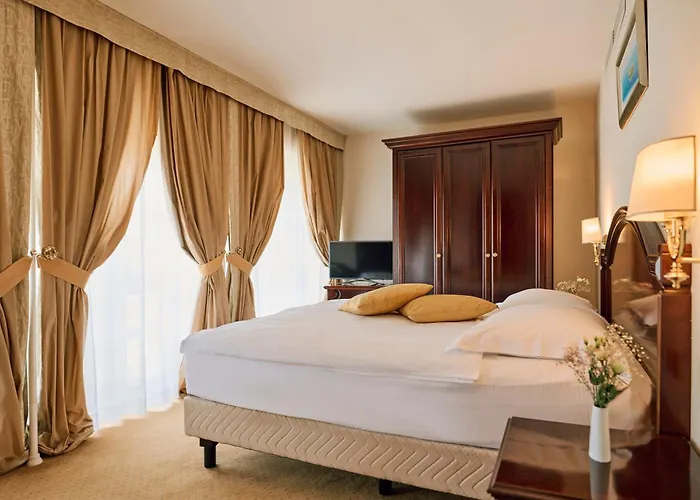 Hotel Arbiana Heritage Rab Town