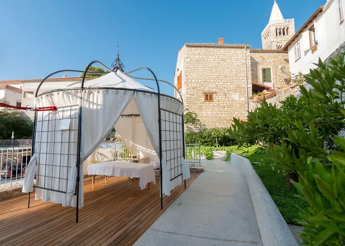 Arbiana Heritage 4* Rab Town