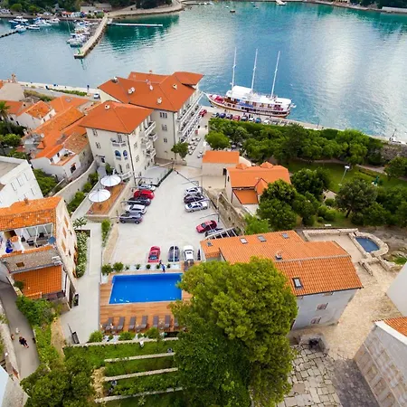 Arbiana Heritage Hotell