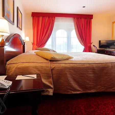 Arbiana Heritage 4*