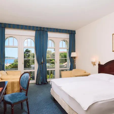 Arbiana Heritage Hotell 4*