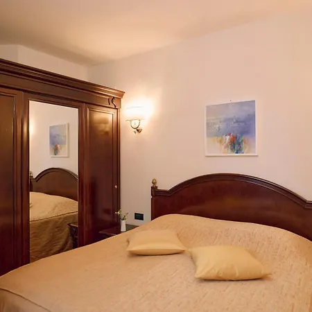 Arbiana Heritage 4* Rab Town