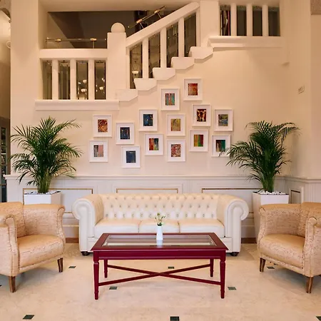 Arbiana Heritage Hotell
