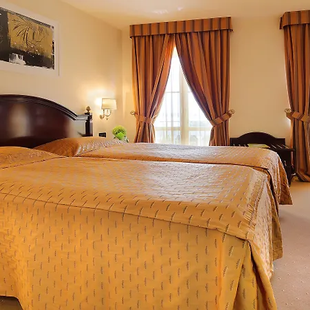 Hotel Arbiana Heritage 4*
