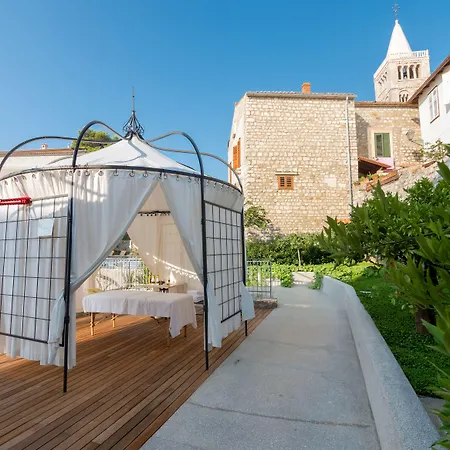 Arbiana Heritage 4* Rab Town