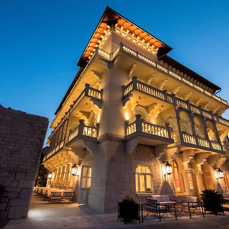 Hotel Arbiana Heritage 4*