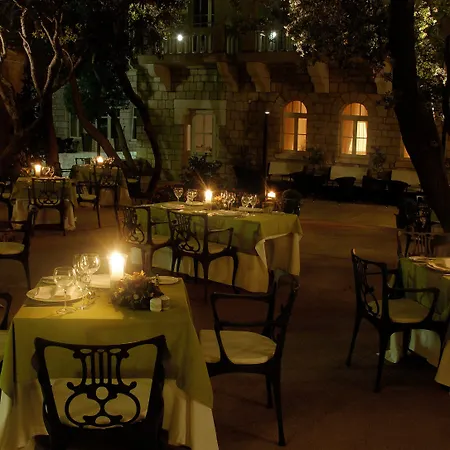 Arbiana Heritage Hotel 4*