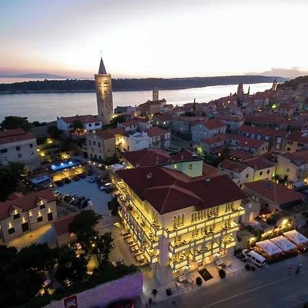Hotel Arbiana Heritage 4*
