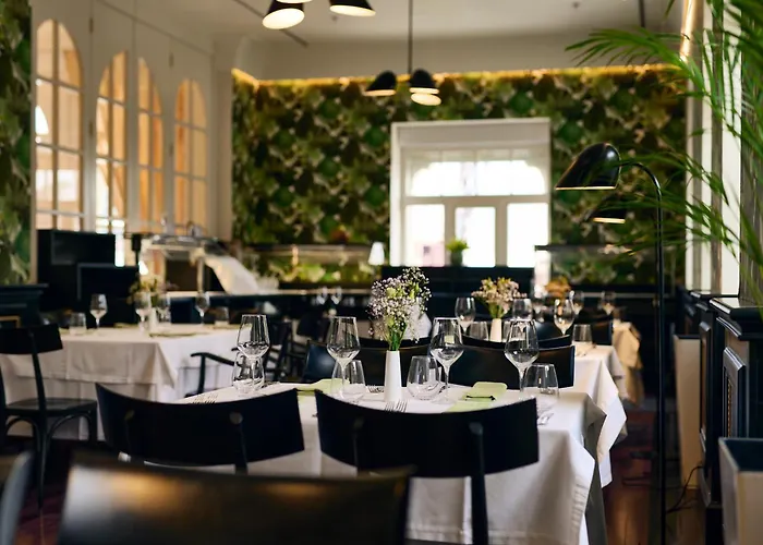 酒店 Arbiana Heritage 4*